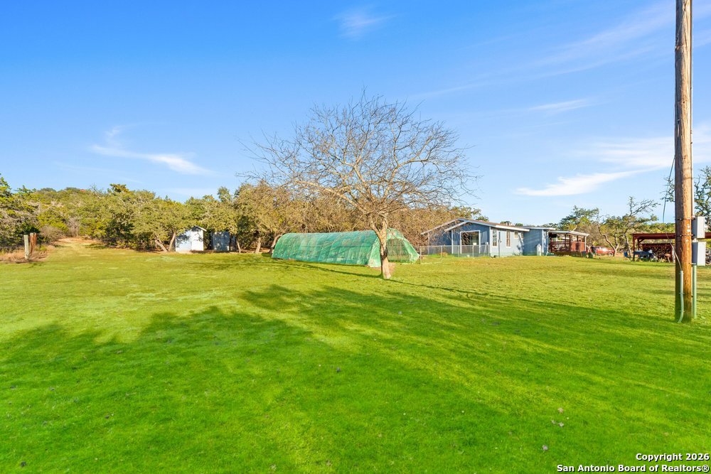 277 W Bear Springs Pipe Creek TX 78063