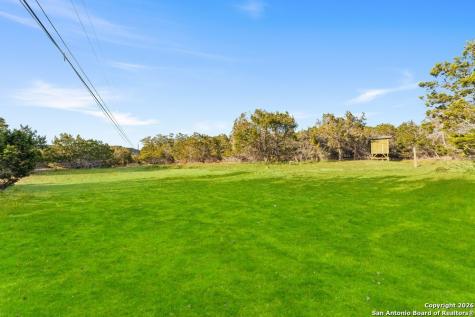 277 W Bear Springs Pipe Creek TX 78063