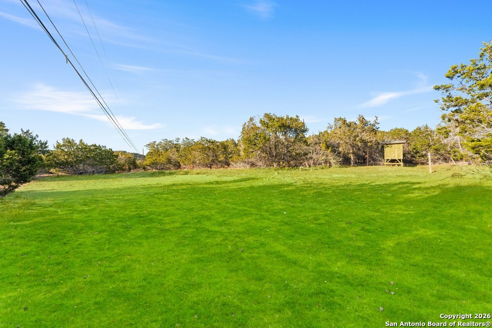 277 W Bear Springs Pipe Creek TX 78063