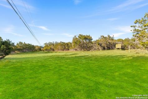 277 W Bear Springs Pipe Creek TX 78063