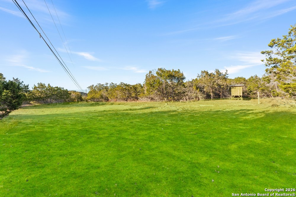 277 W Bear Springs Pipe Creek TX 78063