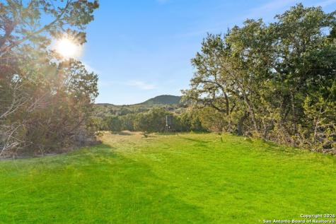 277 W Bear Springs Pipe Creek TX 78063