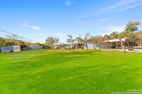 277 W Bear Springs Pipe Creek TX 78063
