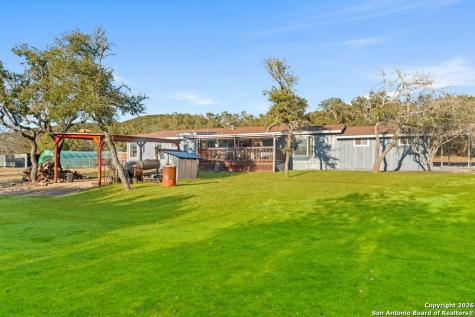 277 W Bear Springs Pipe Creek TX 78063
