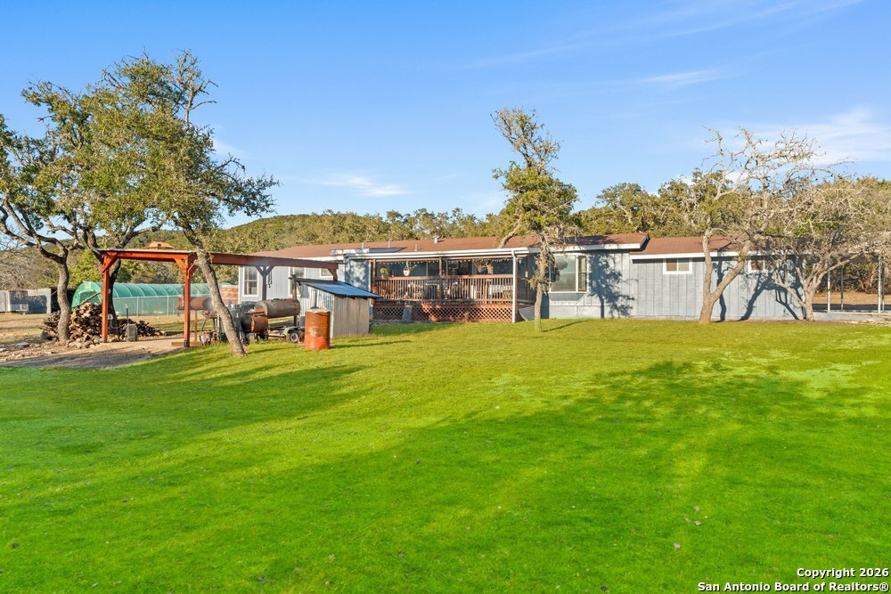 277 W Bear Springs Pipe Creek TX 78063