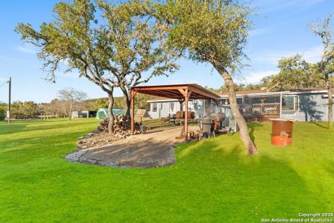 277 W Bear Springs Pipe Creek TX 78063