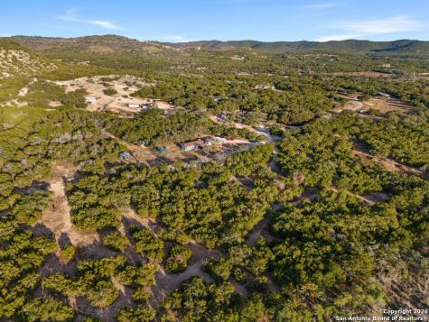 277 W Bear Springs Pipe Creek TX 78063