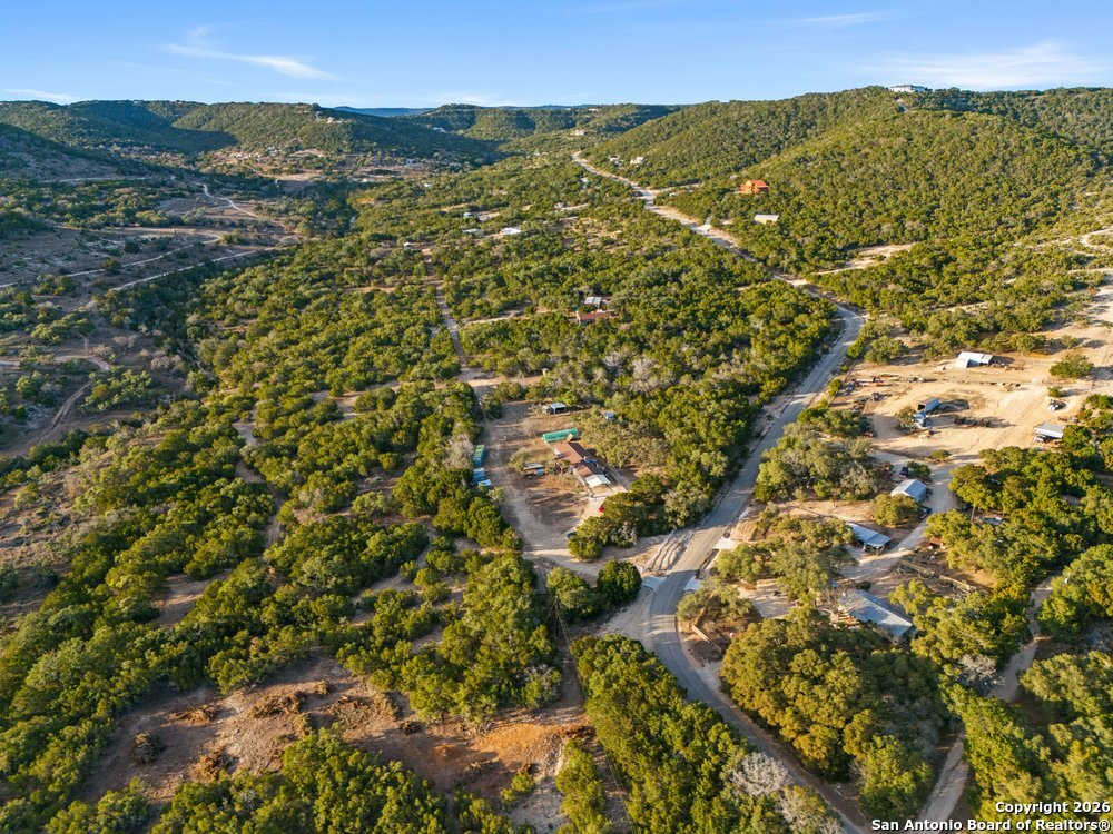 277 W Bear Springs Pipe Creek TX 78063