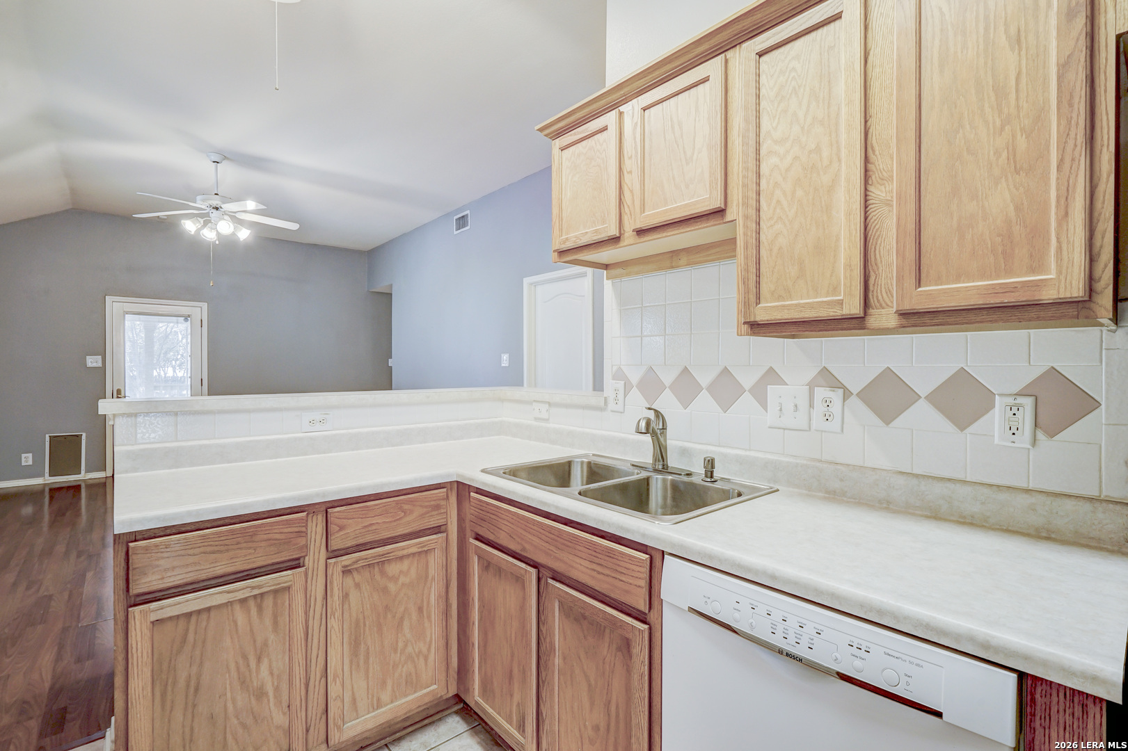 6003 Woodway San Antonio TX 78249