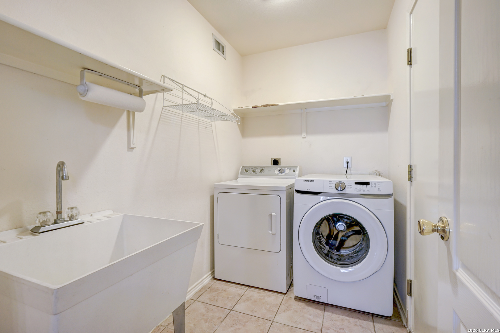6003 Woodway San Antonio TX 78249
