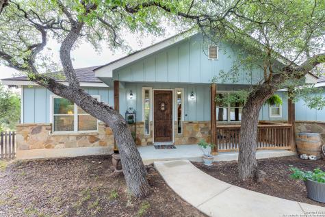 1555 Desiree Street Canyon Lake TX 78133