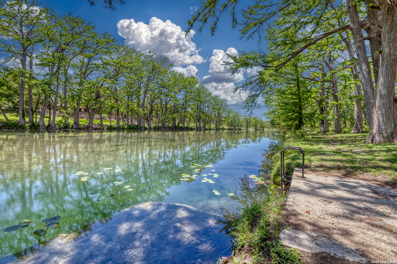 863 Flatrock Circle Leakey TX 78873