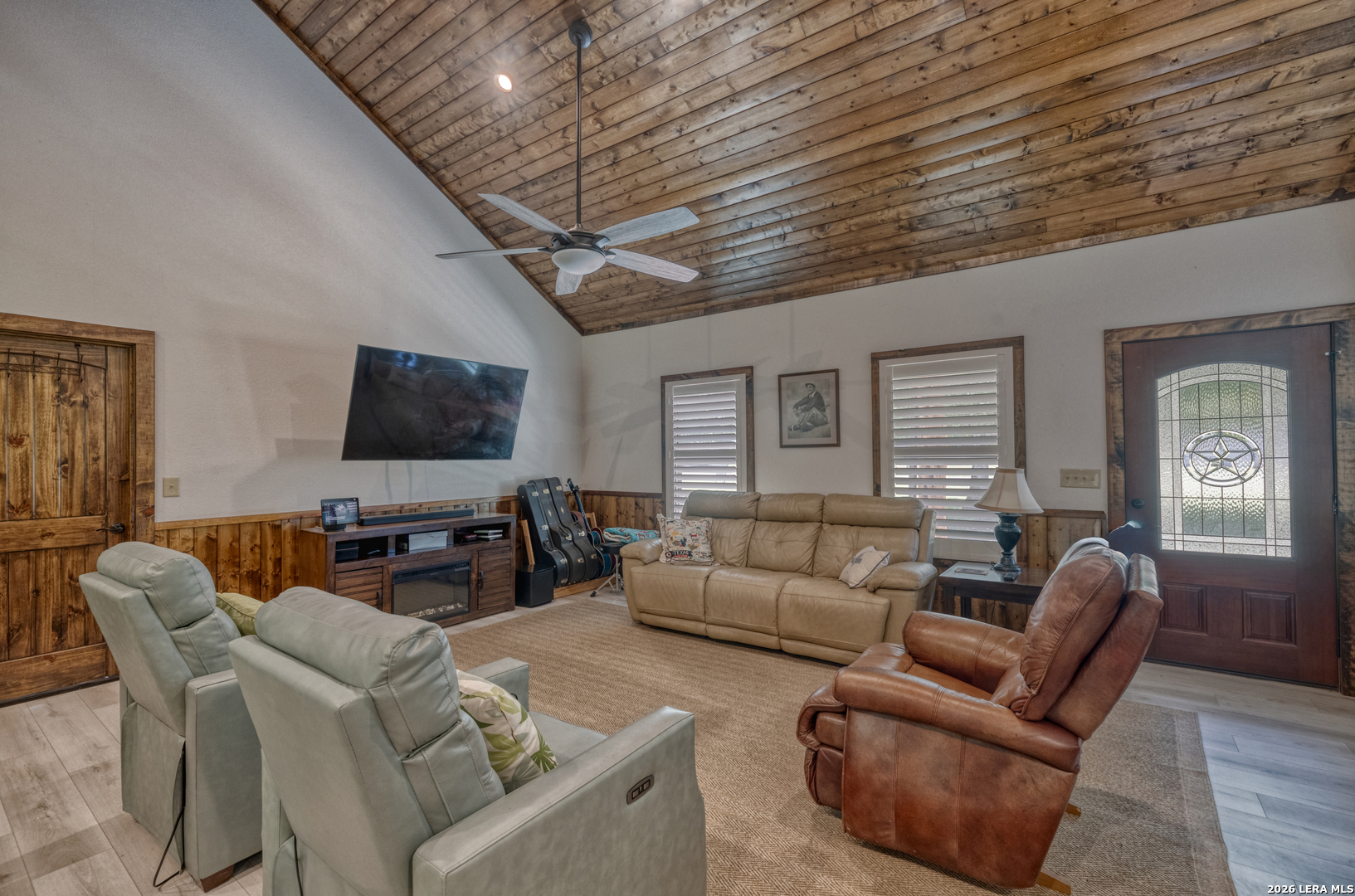 863 Flatrock Circle Leakey TX 78873
