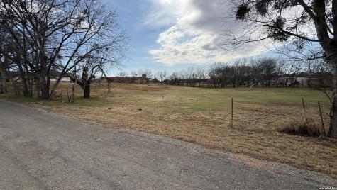 1593 11th Street Floresville TX 78114