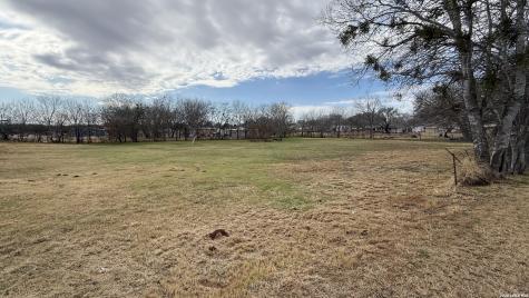 1593 11th Street Floresville TX 78114