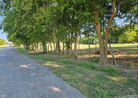1593 11th Street Floresville TX 78114
