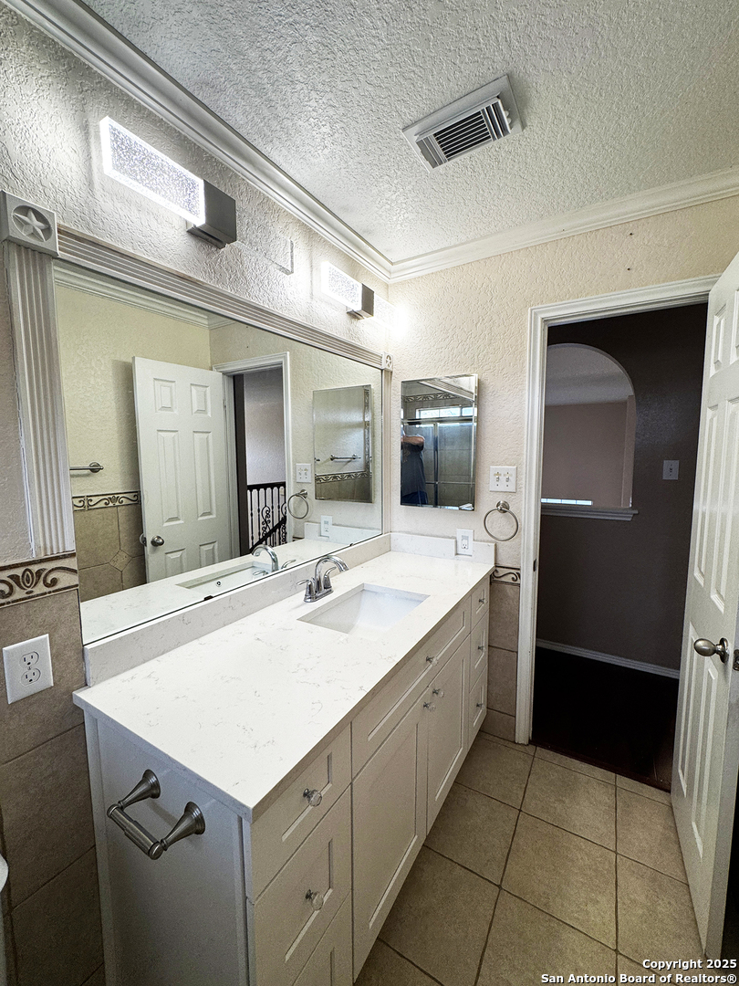 21427 Bubbling San Antonio TX 78259