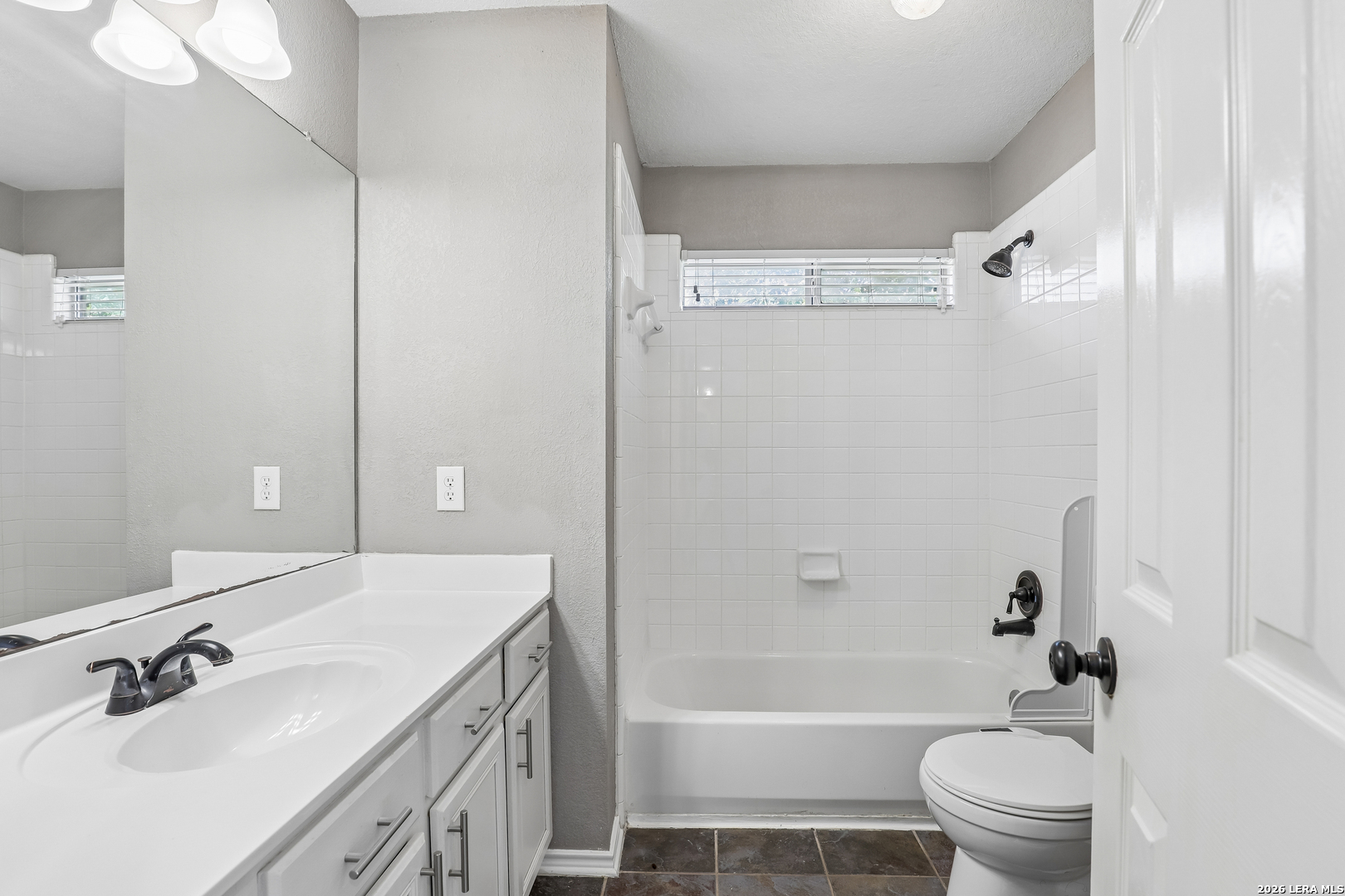 19519 Azure Oak San Antonio TX 78258