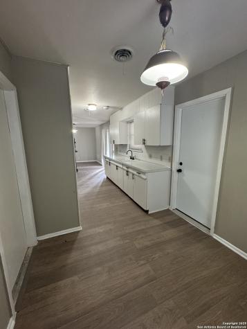 4414 Hall Park San Antonio TX 78218