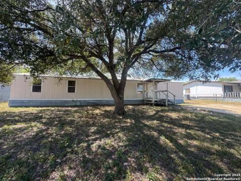 2900 Southern Breeze Hondo TX 78861