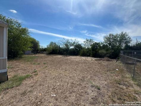 2900 Southern Breeze Hondo TX 78861