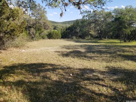 177 Laurel Ridge Drive Lakehills TX 78063