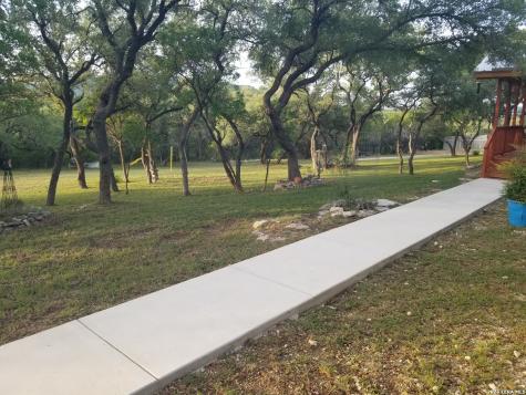177 Laurel Ridge Drive Lakehills TX 78063