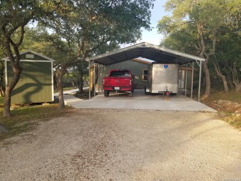 177 Laurel Ridge Drive Lakehills TX 78063