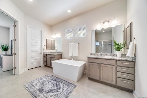 1114 Aidenbaum San Antonio TX 78260