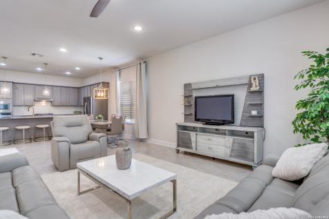 1114 Aidenbaum San Antonio TX 78260