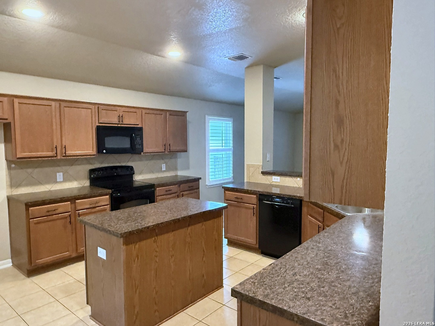 6609 Charles Field Leon Valley TX 78238