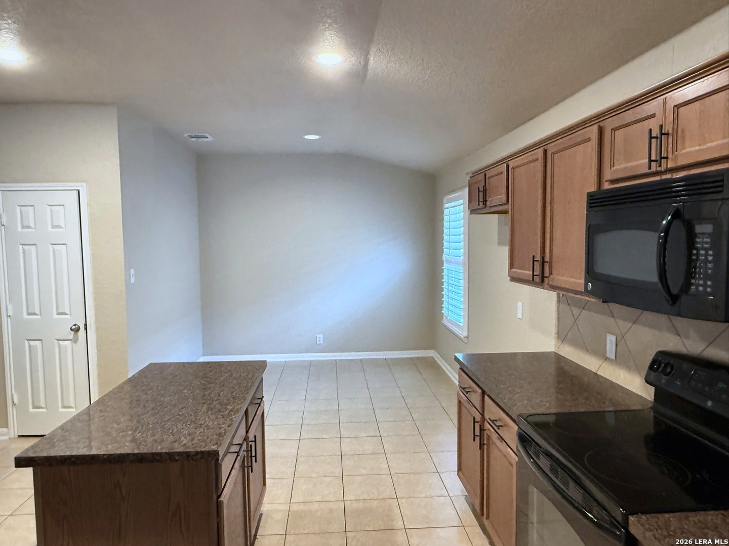 6609 Charles Field Leon Valley TX 78238