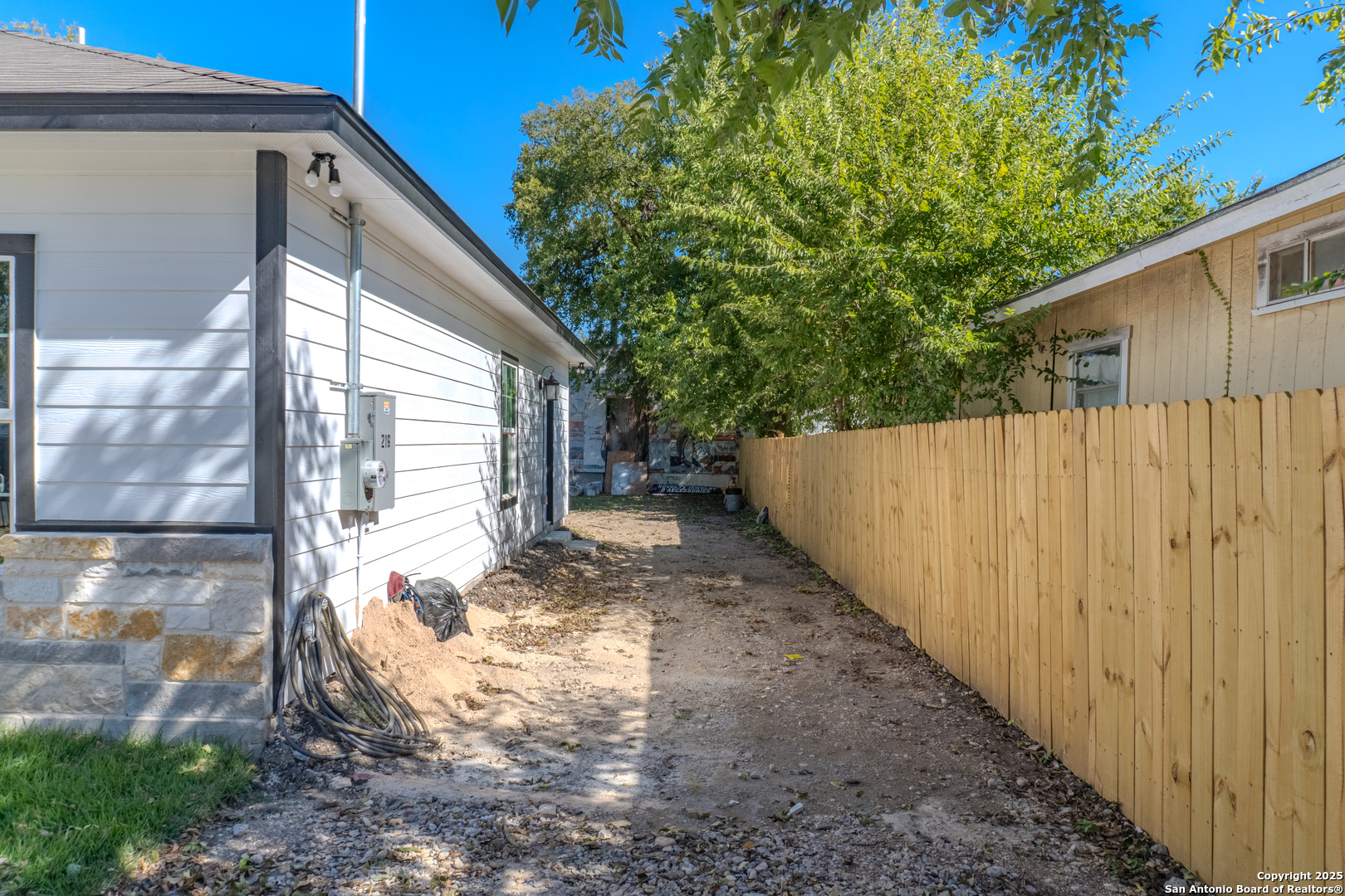 216 S San Augustine Avenue San Antonio TX 78237