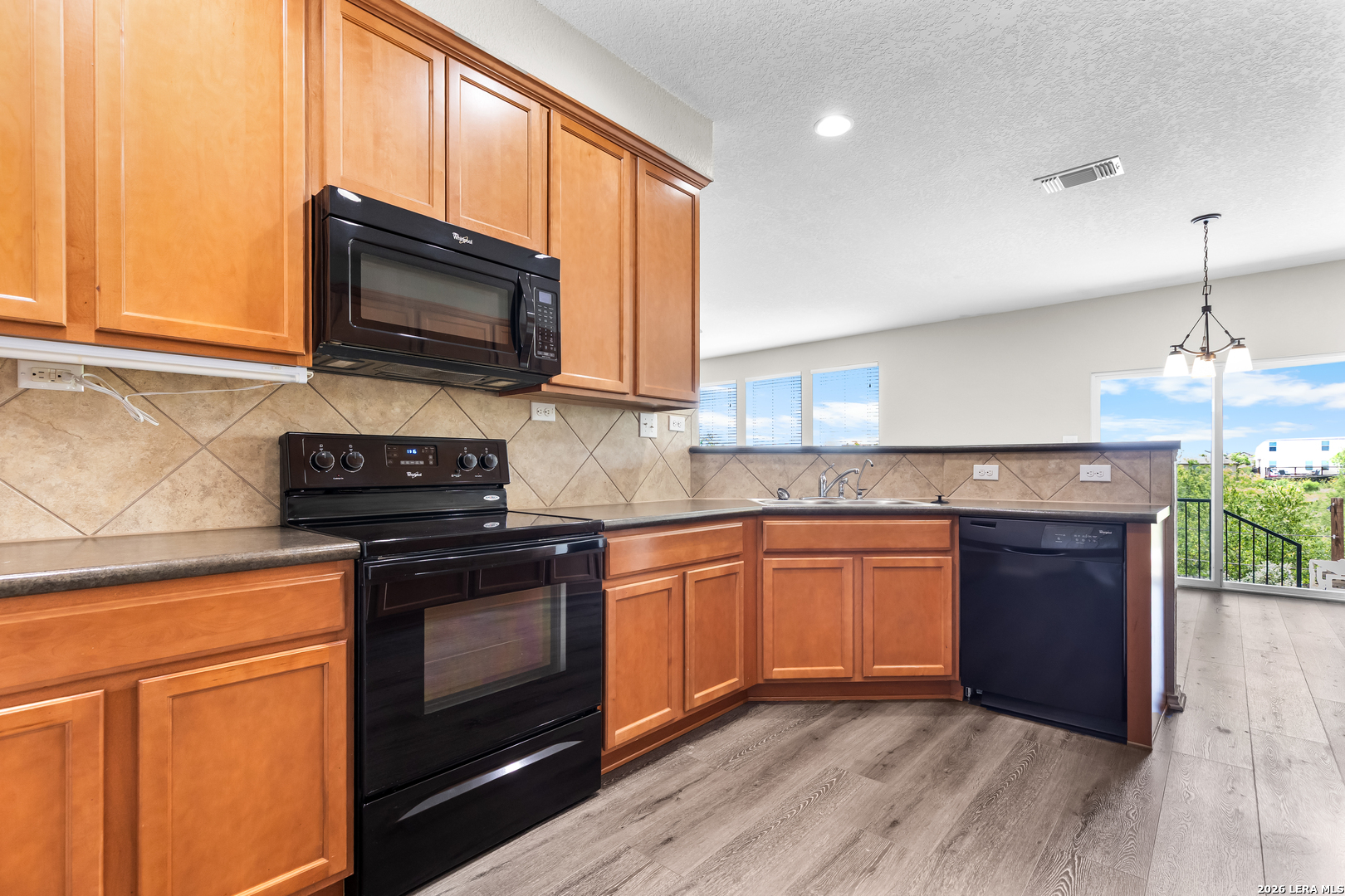 6811 Dulce Meadow San Antonio TX 78252