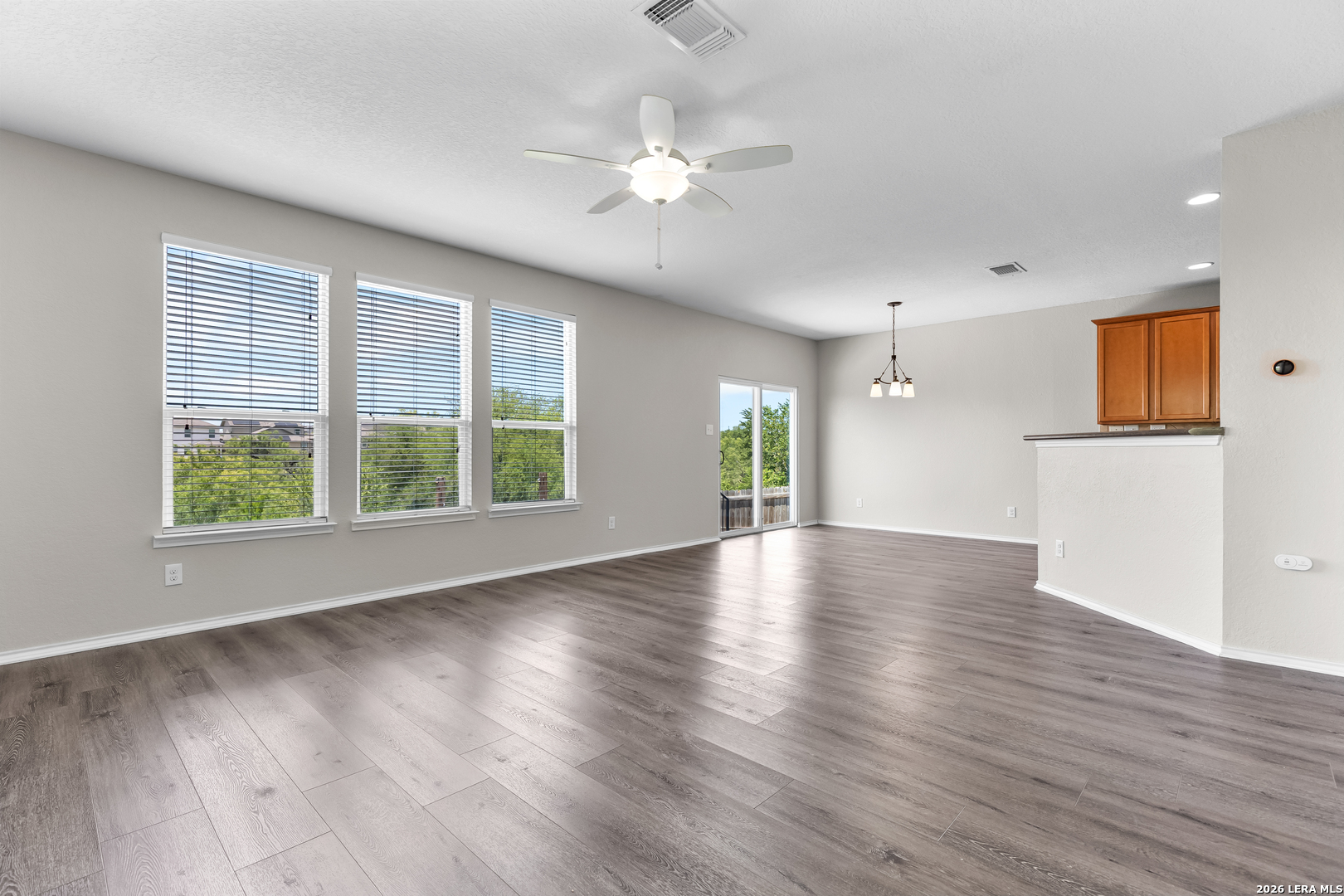 6811 Dulce Meadow San Antonio TX 78252