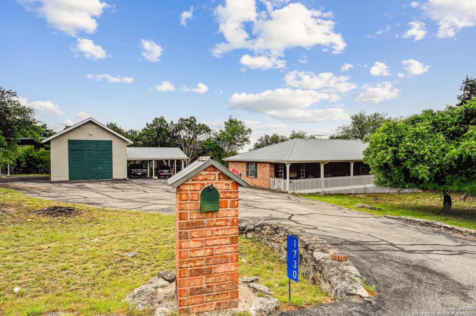 1730 Chestnut Springs Bulverde TX 78163