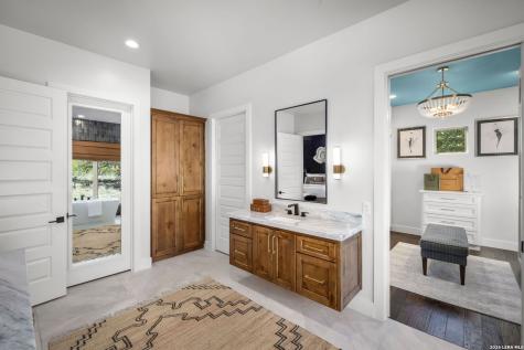 260 Bear Creek New Braunfels TX 78132