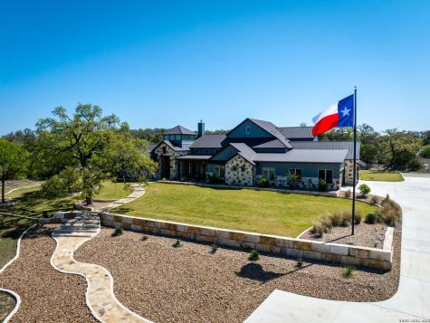 260 Bear Creek New Braunfels TX 78132