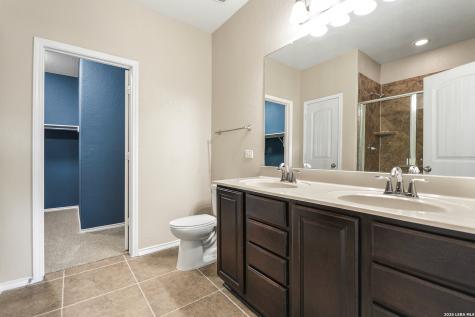 208 Winding River Boerne TX 78006