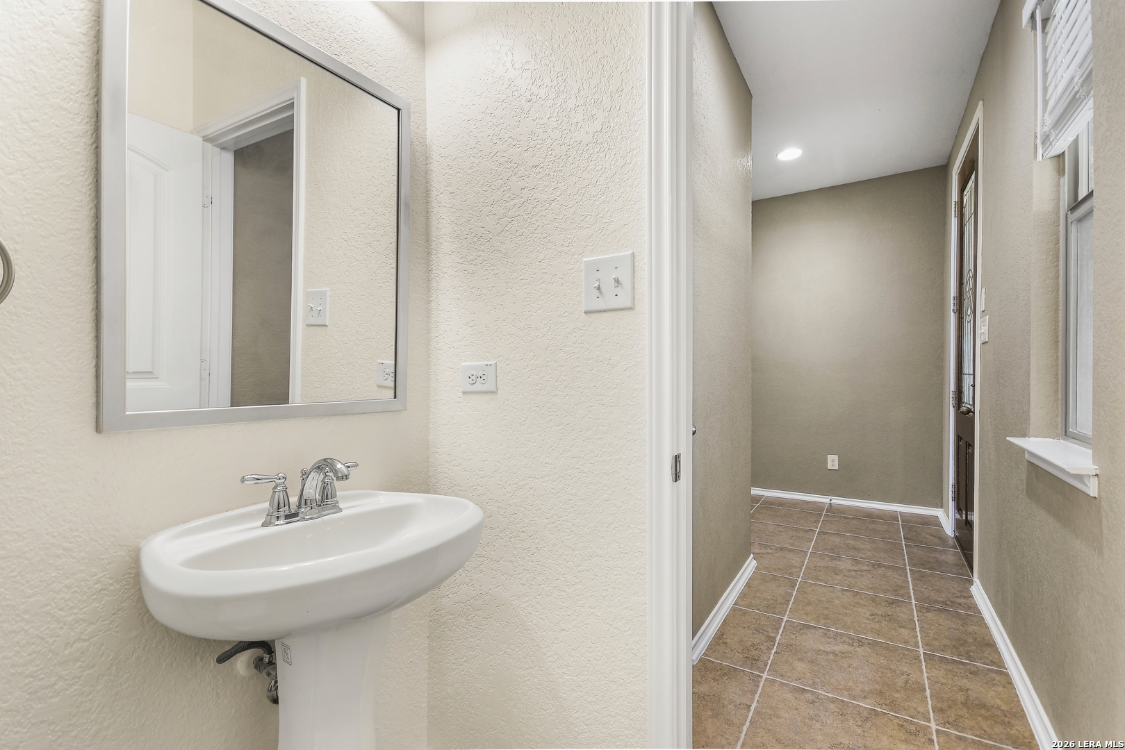 208 Winding River Boerne TX 78006
