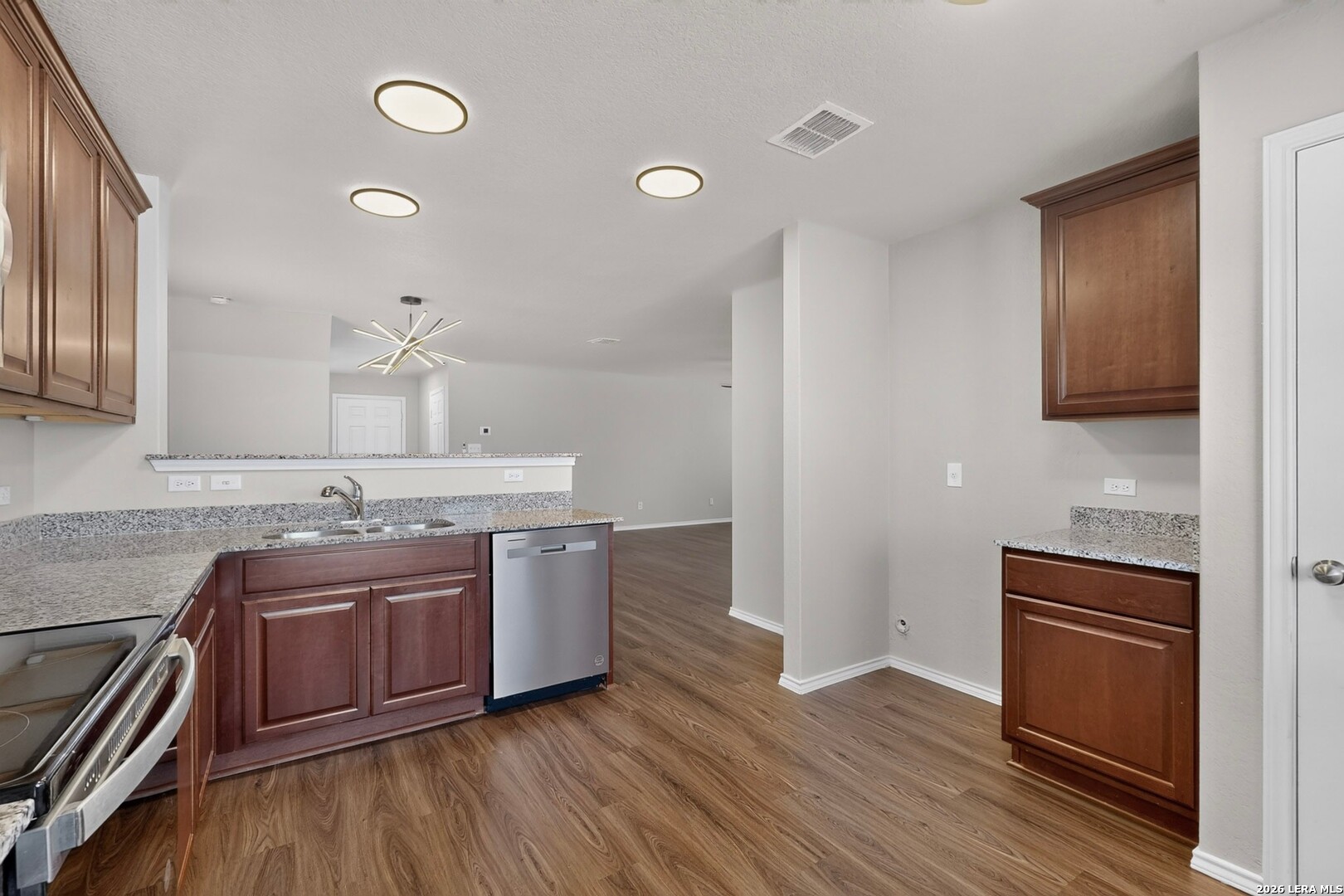 727 Retama Pass San Antonio TX 78219