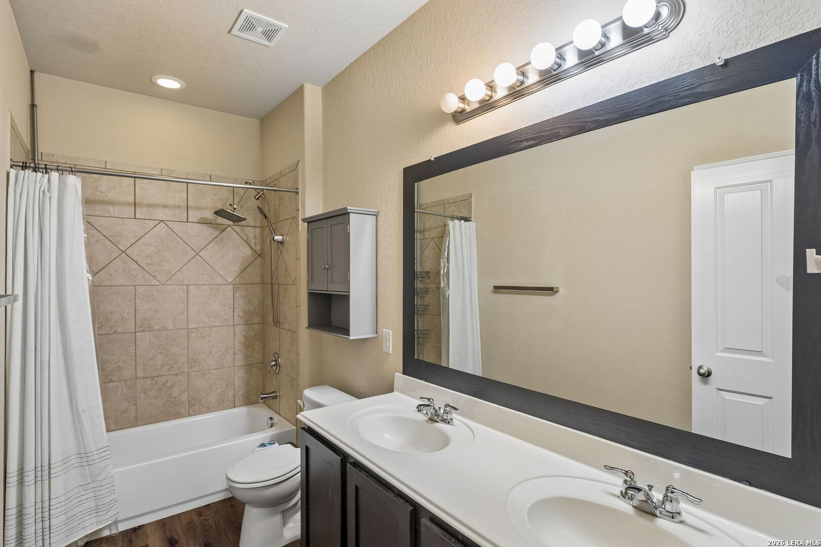 2211 Muuga Manor San Antonio TX 78251