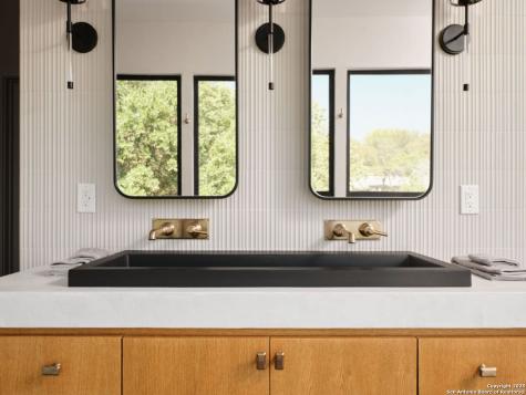 353 Lakeview Boulevard New Braunfels TX 78130