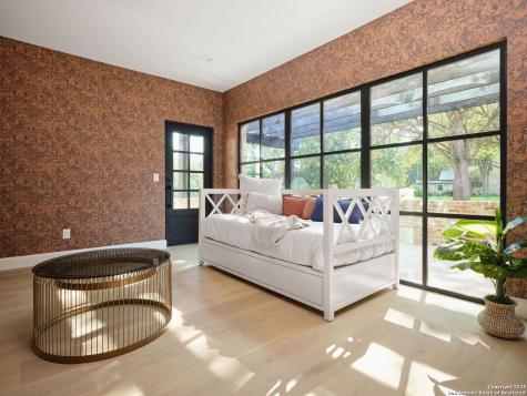 353 Lakeview Boulevard New Braunfels TX 78130