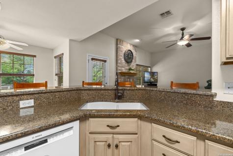 115 River Meadow Castroville TX 78009