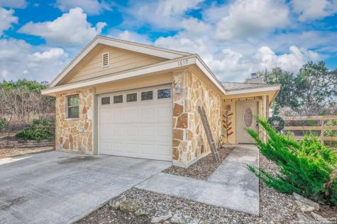 1619 Woodside Drive Kerrville TX 78028