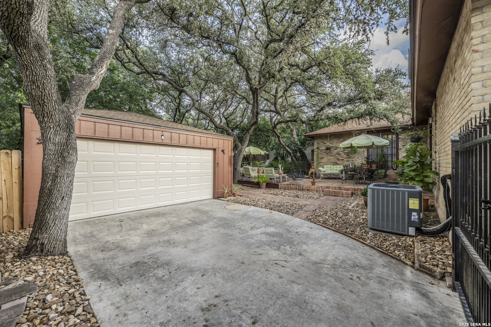 2523 Wilderness Hill San Antonio TX 78231