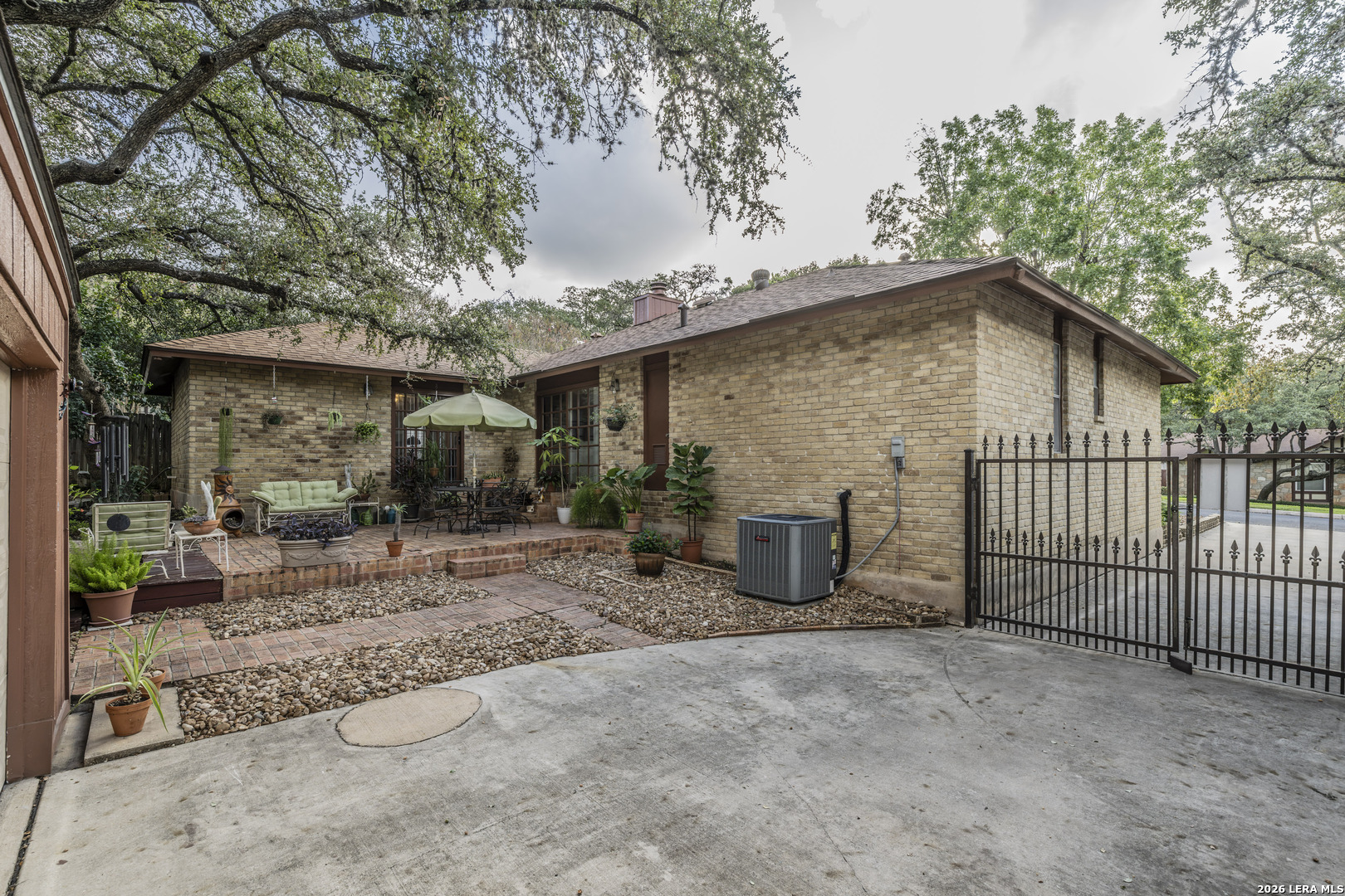 2523 Wilderness Hill San Antonio TX 78231