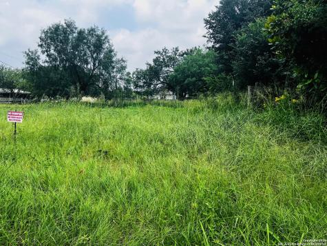 Tbd S Walnut Pearsall TX 78061