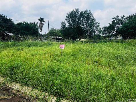Tbd S Walnut Pearsall TX 78061